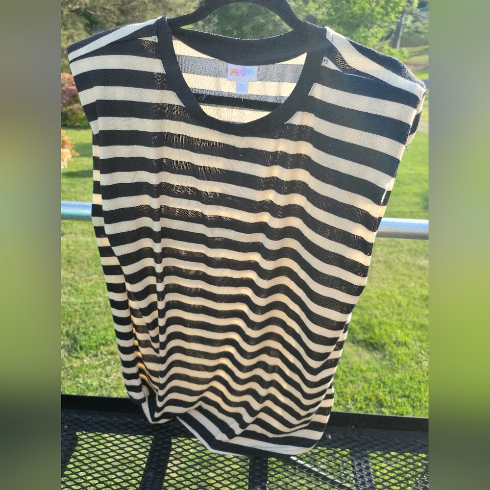 Striped Black and White Women's Top Sleeveless With Removeable SHOULDER PADS